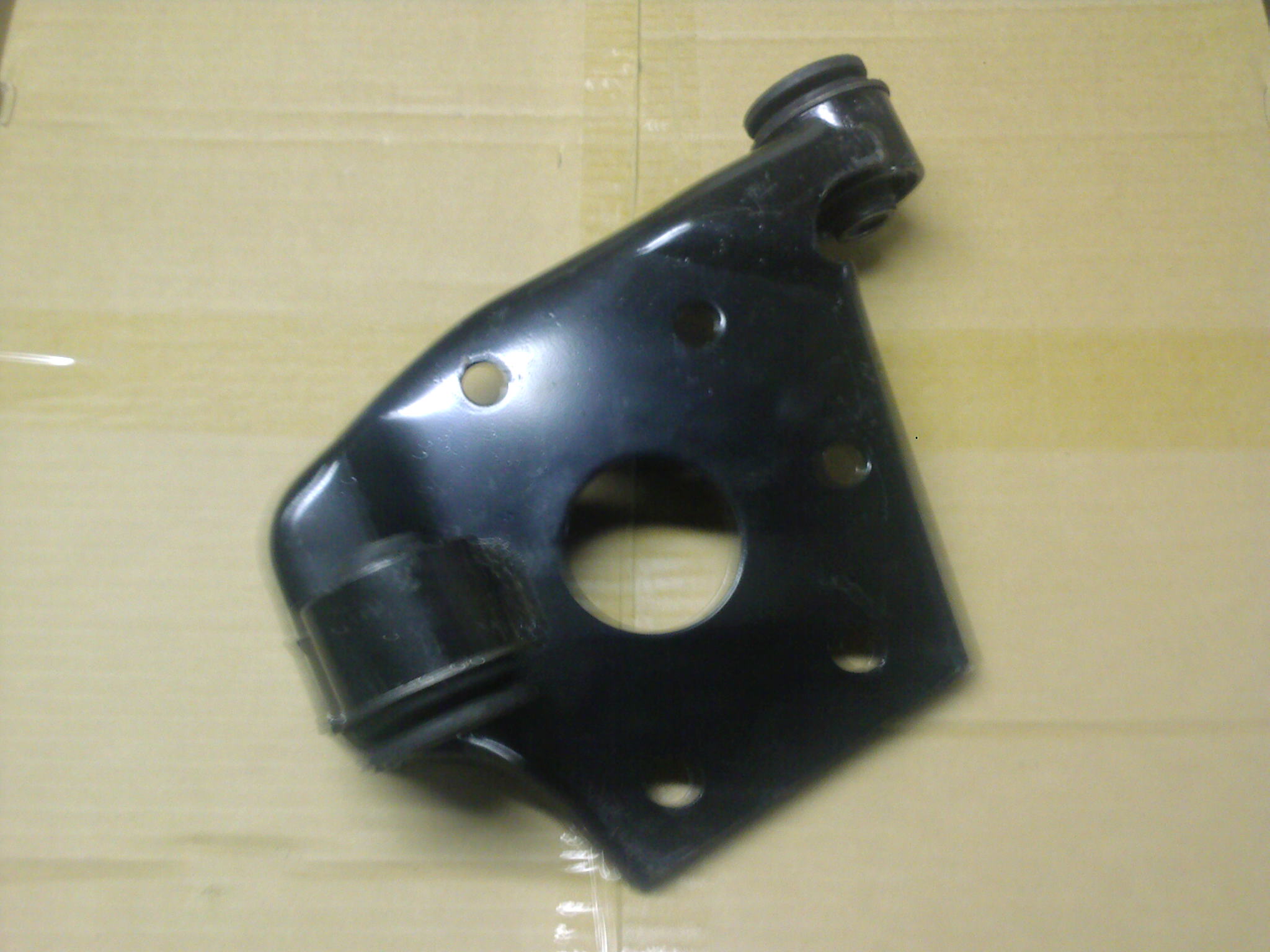 GREAT WALL - Кронштейн крепления переднего моста правый Great Wall Hover