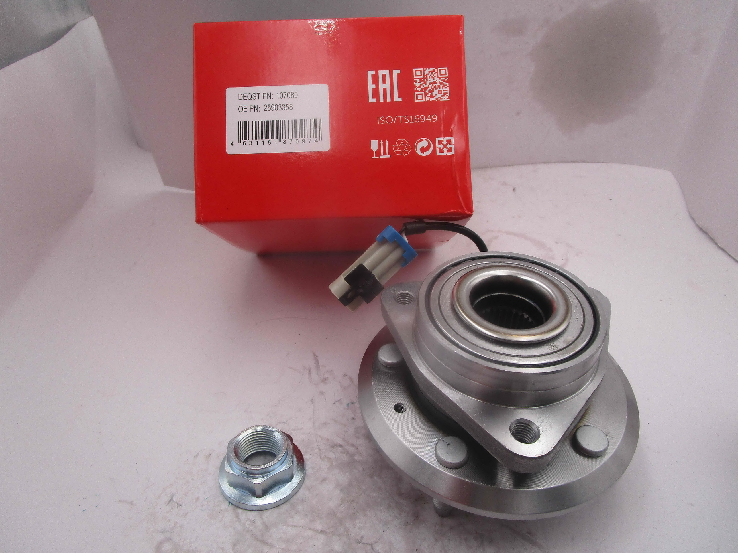 DEQST - Ступица колеса с подшипником передняя CHEVROLET CAPTIVA, OPEL ANTARA -2011