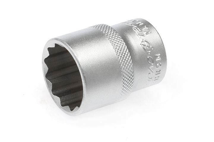 ДЕЛО ТЕХНИКИ - Головка 12-ти гранная х 32 мм 1/2