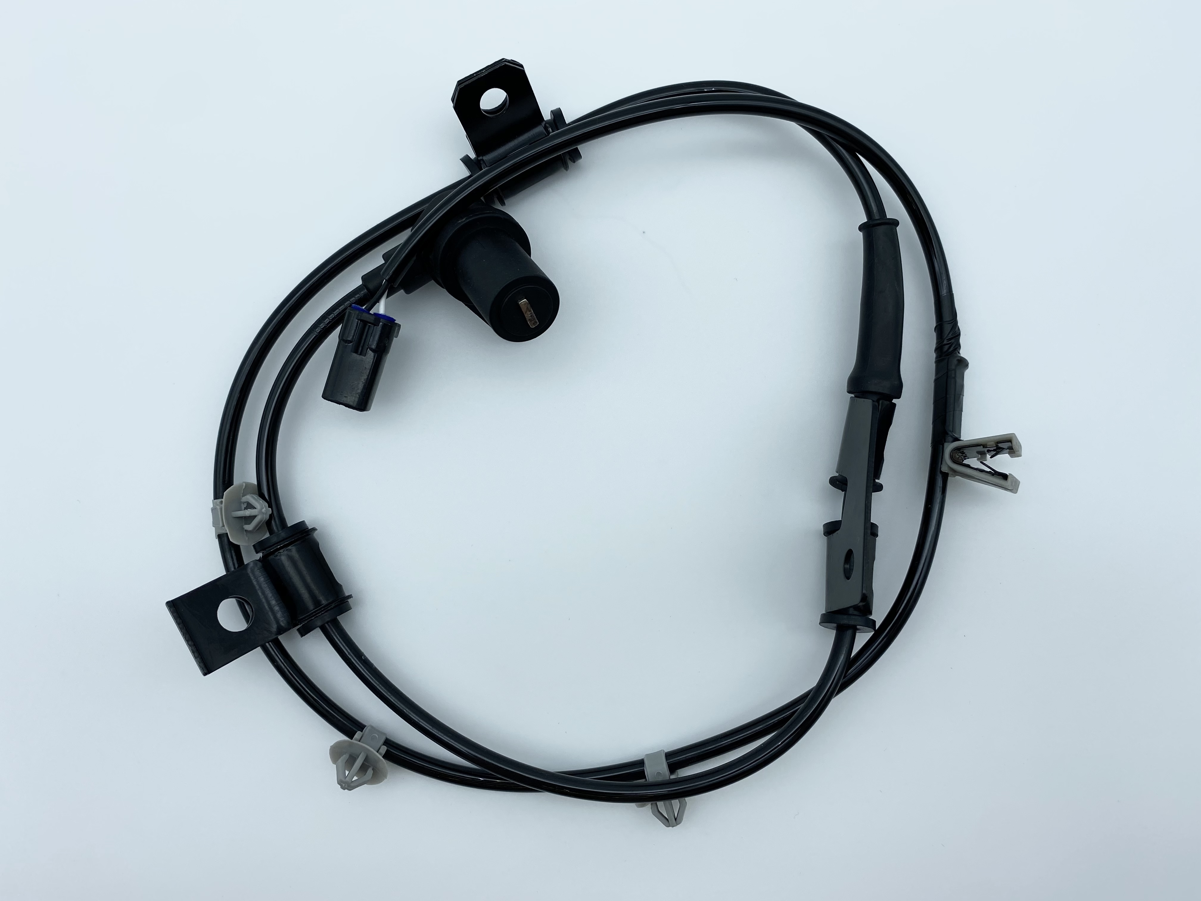 MAGTECHNIC - Датчик ABS передний левый HYUNDAI ELANTRA (2000/06 - 2006/07) KIA CERATO (2004/04 - 2009/) FRONT LH