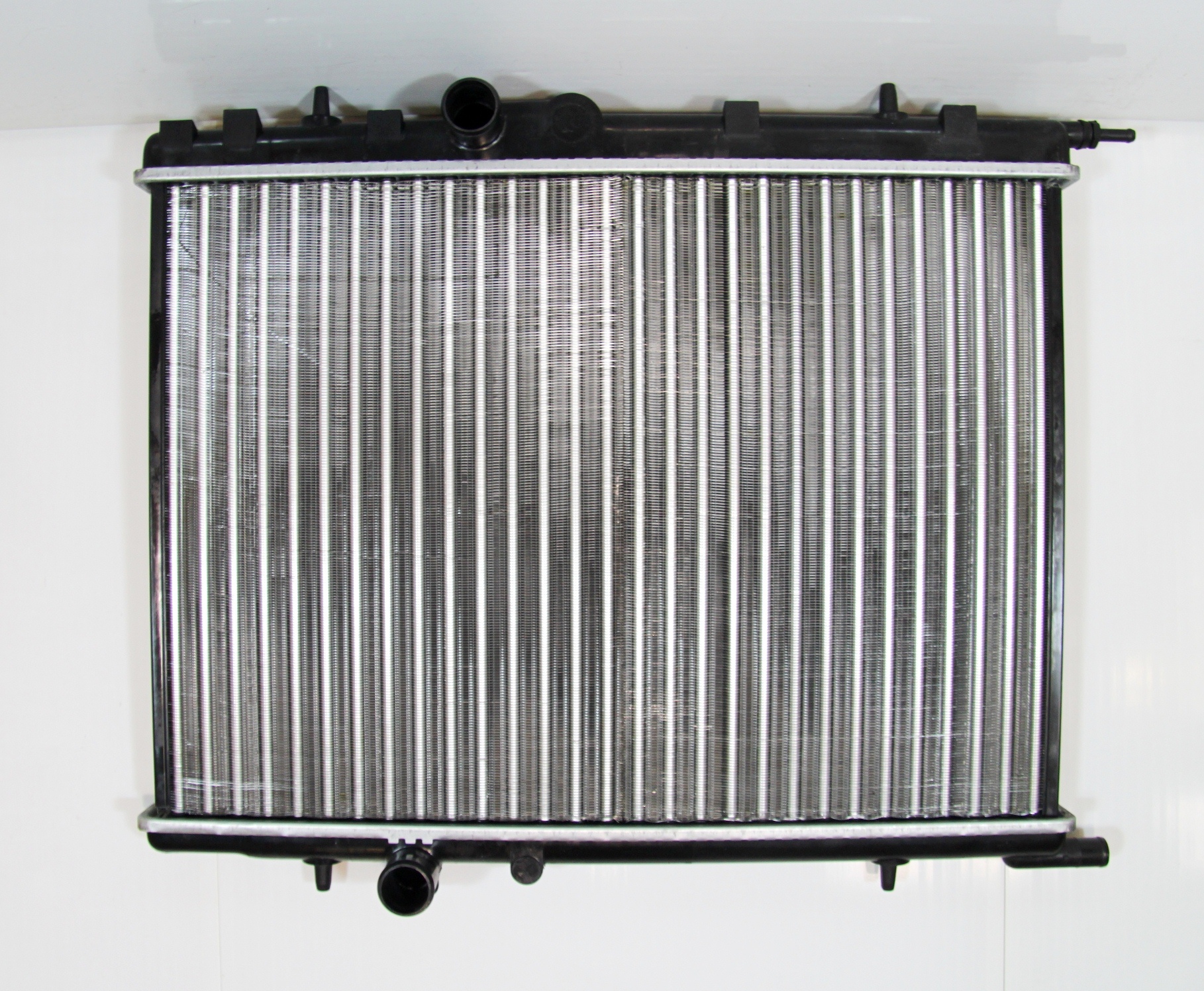 TERMAL - Радиатор охлаждения Citroen Berlingo, PEUGEOT 307 1,6-2,0 M +/-