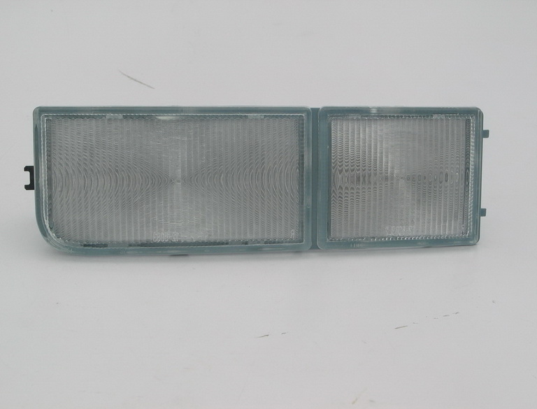 TYC - Указатель поворота левый VOLKSWAGEN PASSAT B4 1993-1996 BUMPER PLATE